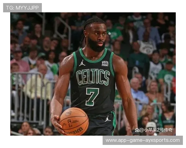 布朗外线精准,绿军气势昂扬